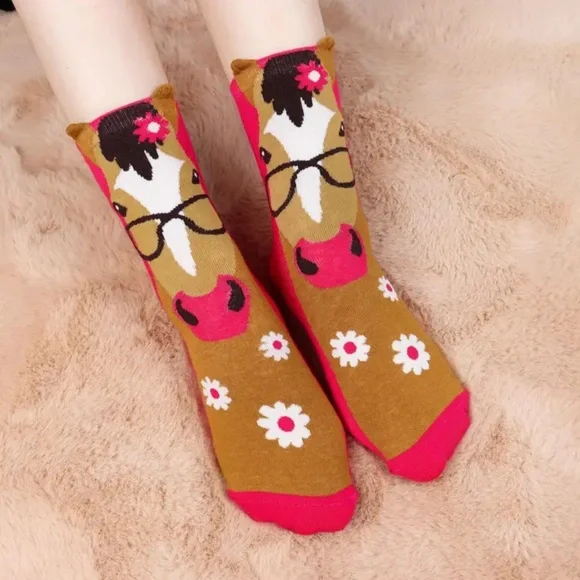 NEW 5 pairs horse print colorful crew socks women’s size 6-9.5 stocking stuffer - Picture 3 of 16